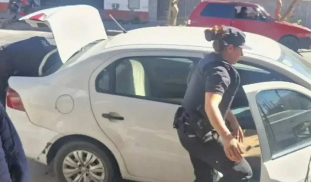 Atraparon al hombre que entregaba dinero y regalos a alumnas de colegios de Salta para prostituirlas