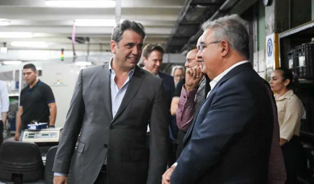 Milei le prometió a Estados Unidos tierras raras y uranio, pero esos recursos son de las provincias