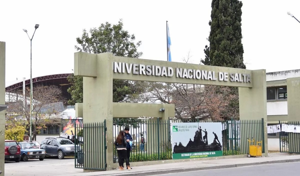 La UNSa confirmó que no sacarán a los perros que viven en el campo universitario: "Vamos garantizar el bienestar de los animales"