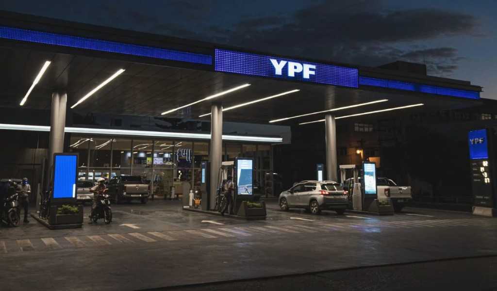 YPF avanza con despidos, retiros voluntario y jubilaciones anticipadas: "Los que tengan más de 40, afuera"