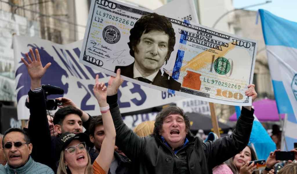 Javier Milei: “Nos van a salir dólares por las orejas”