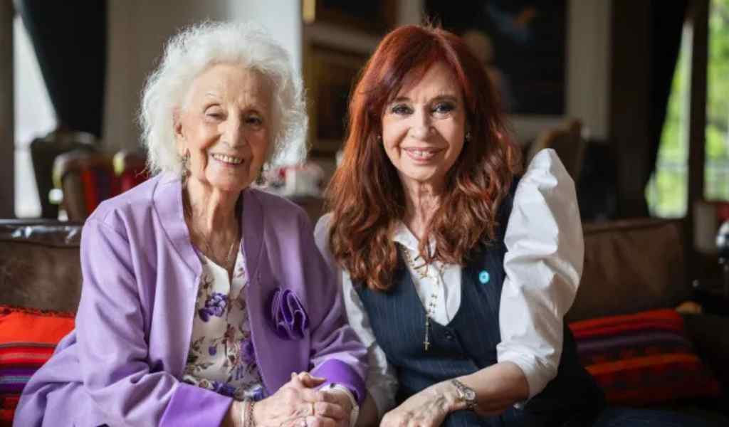 “Una persona imprescindible”: el mensaje de Cristina a Estela de Carlotto por sus 95 años