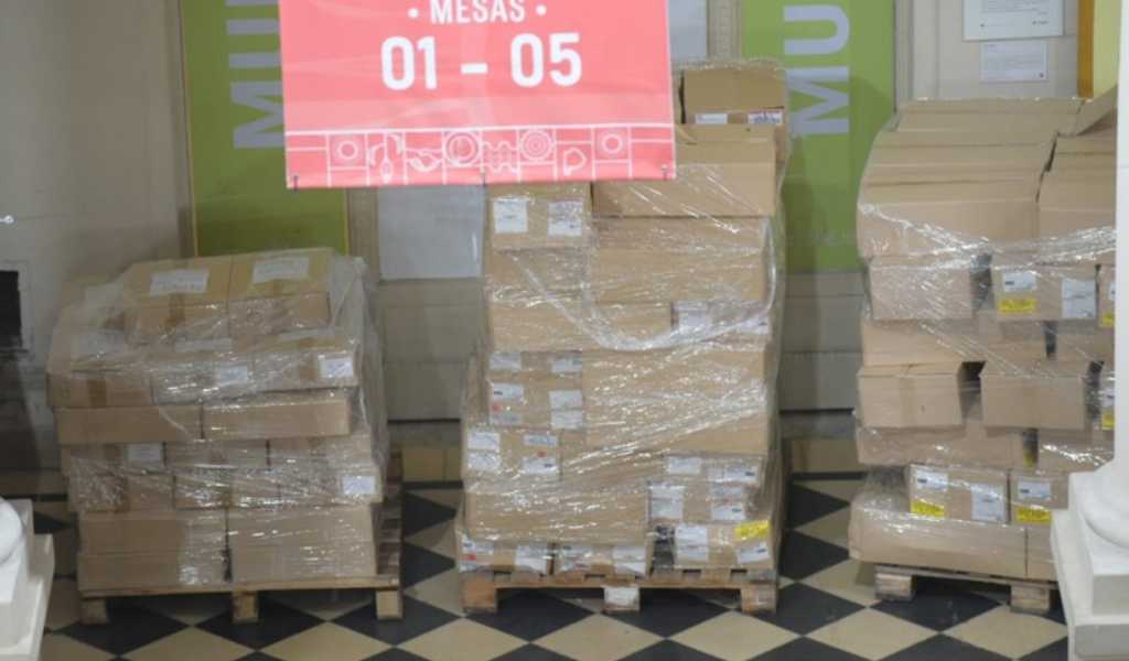 ¿Gastará el gobierno esa plata? Reimprimir y repartir las boletas en la provincia de Buenos Aires tendrá un costo de 12 mil millones de pesos