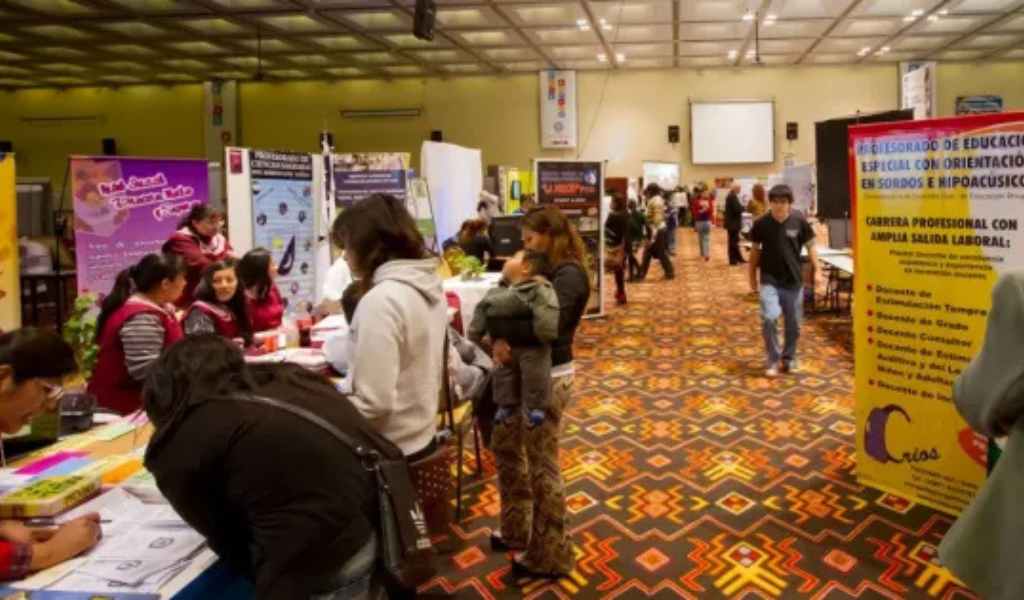 Si estás terminando el secundario visitá la ExpoFuturo 2025 en el Centro de Conveciones: "Tenés todo tipo de carreras y planes de estudios"