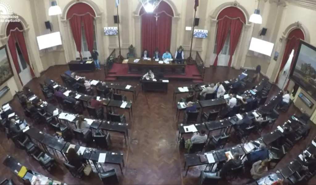 En Salta aprobaron una ley que prohíbe el ingreso a casinos a beneficiarios de planes sociales