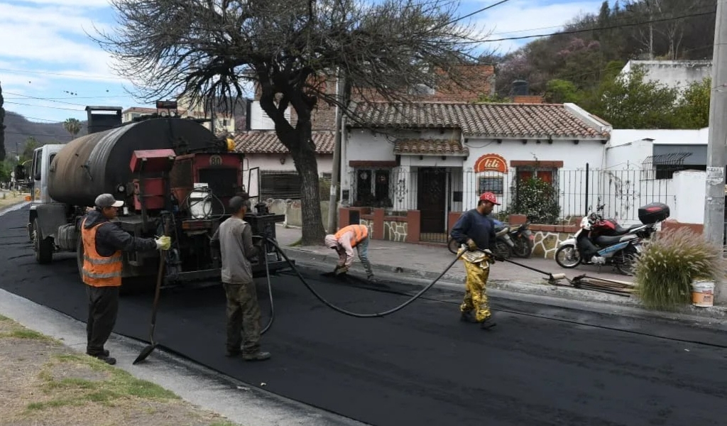 El municipio renovó el pavimento de la Av. Bicentenario y 12 de Octubre