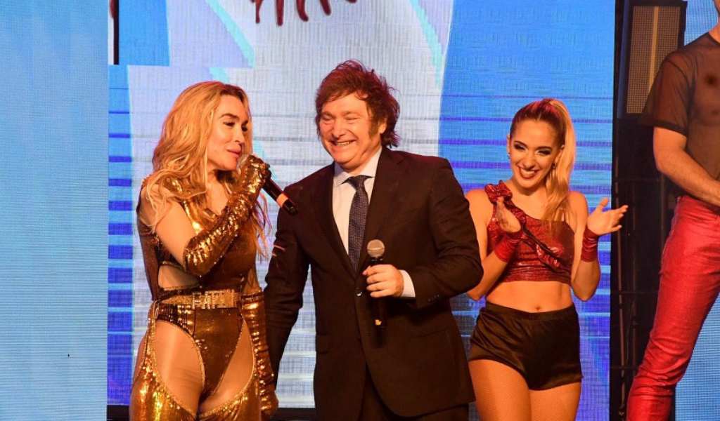 Desconcierto en el Gobierno: Milei confirmó que se va a Las Vegas a ver a Fátima en medio de la crisis de las coimas y el dólar