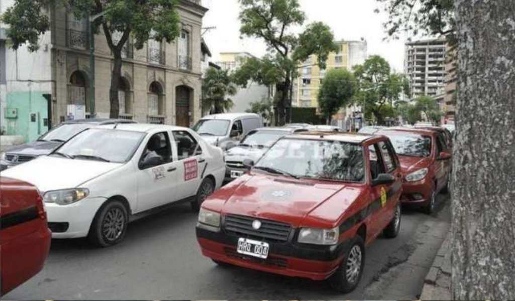 El viaje en taxi y remis en Salta será más caro: La AMT autorizó una suba del 30%