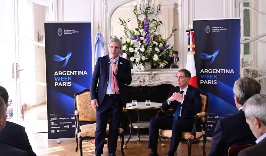 Caputo en Argentina Week París: “No estamos en recesión, estamos creciendo menos que antes”