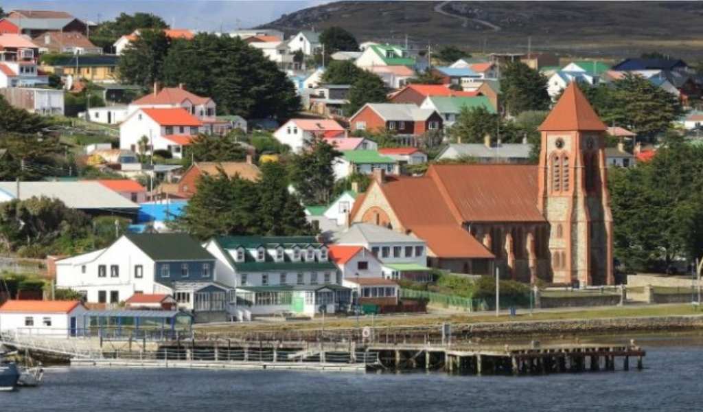 Los kelpers opinaron sobre las medidas de Milei por las Malvinas: “Los argentinos son nuestros vecinos ruidosos”