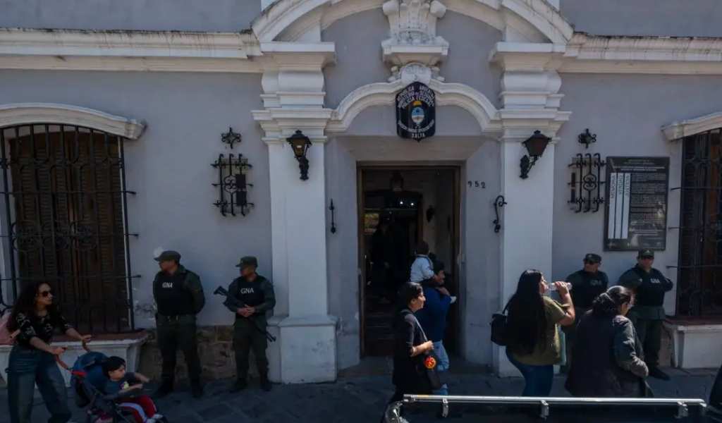 Presunta malversación y coimas: Gendarmería allanó la sede de la Policía Federal de Salta por una causa que involucra a varios efectivos