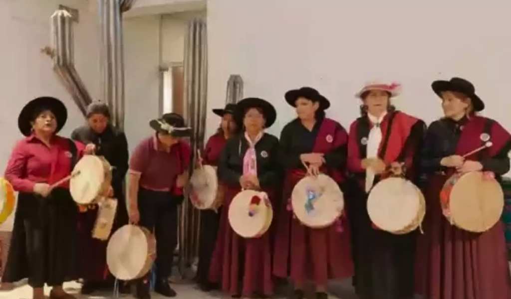 Convocan a bagualeros y copleros para avanzar en la salvaguardia del canto con caja en Salta