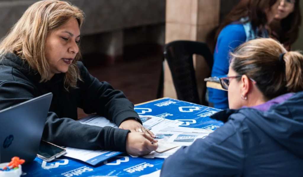 Trámites y servicios más cerca de casa: la Municipalidad estuvo en barrio El Milagro