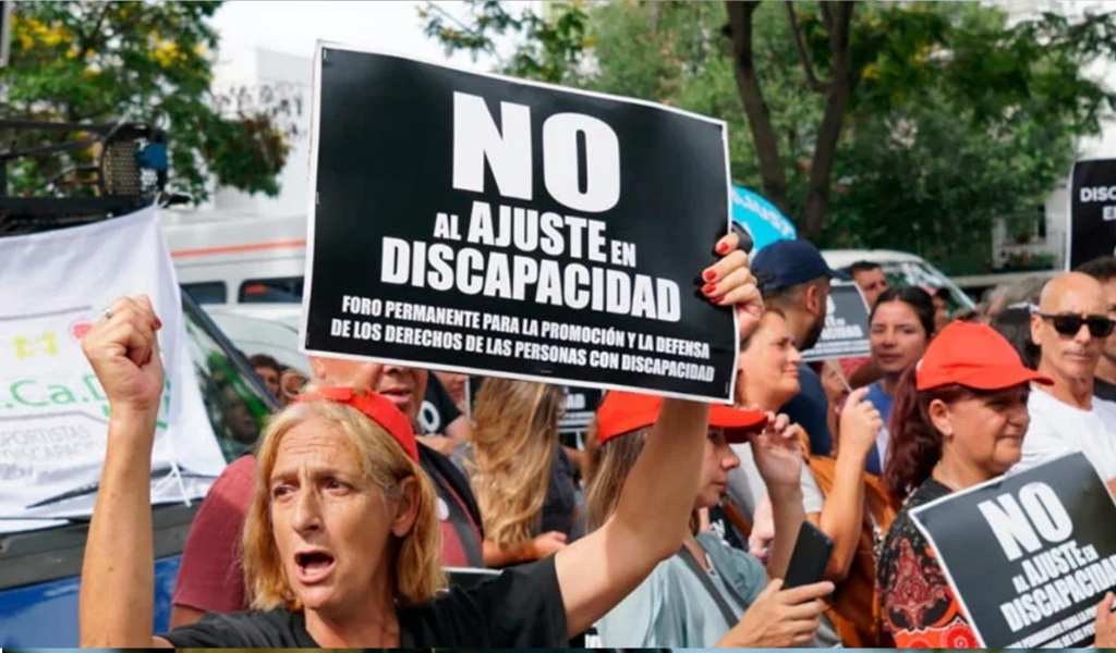 En el Presupuesto 2027, el gobierno de Milei vuelve a quitarle beneficios a las personas con discapacidad