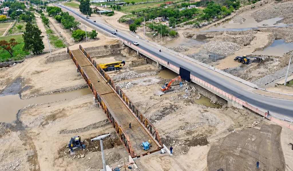 Avanzan las obras en Vaqueros: Reubicaron el puente histórico e inician la construcción del segundo puente vehicular