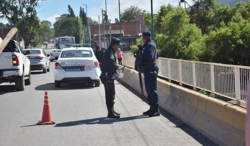 Está grave: Lincharon en un barrio salteño a un ladrón que intentó robar una moto