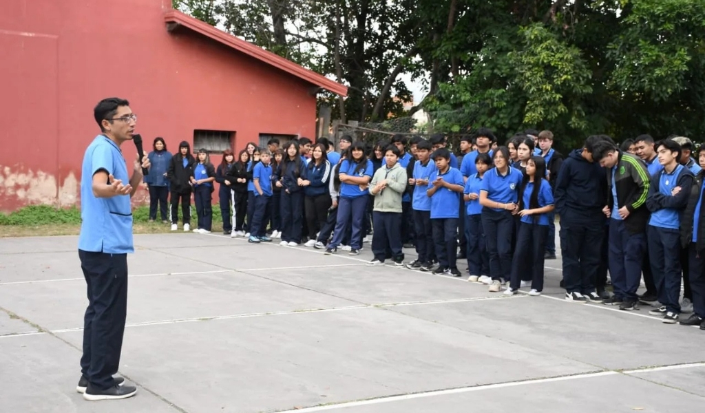Tenencia responsable de animales: fueron capacitados alumnos del colegio 25 de Mayo