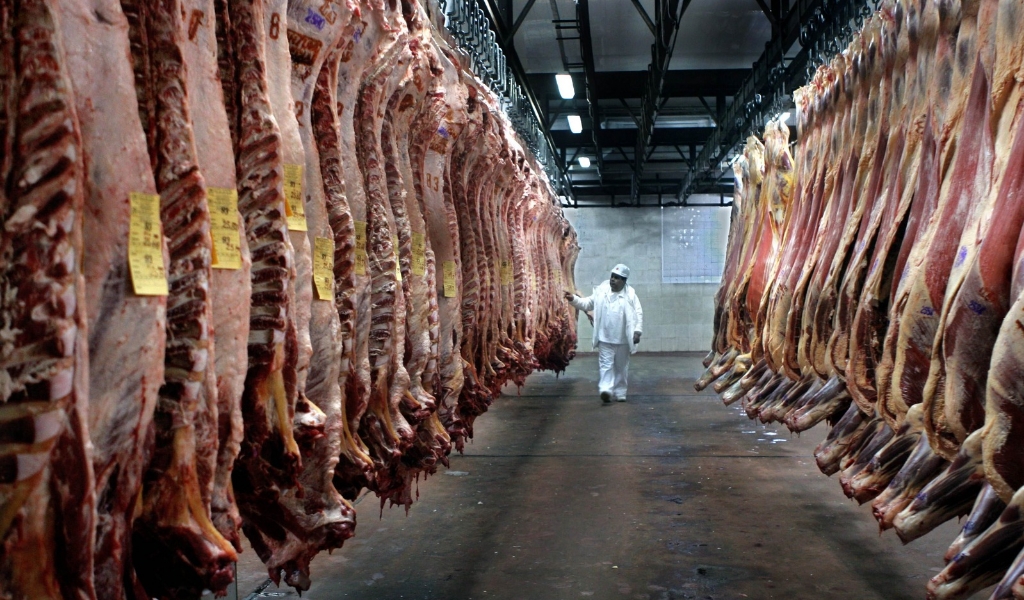 Advierten que subirán los precios de la carne vacuna por falta de hacienda y repunte del consumo