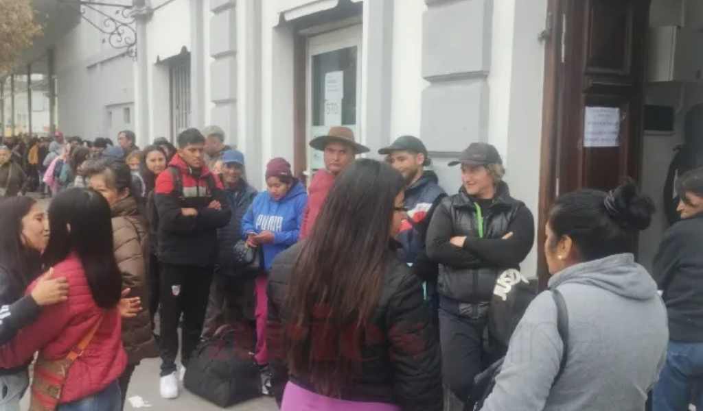 Denuncian que la política de Milei abandonó a pacientes salteños del PAMI, entre ellos a los que tienen cáncer