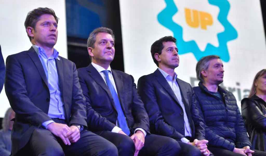 El PJ cuestiona los objetivos de la unidad: “¿Hay gente que no llega a fin de mes y el eje de campaña va a ser Cristina libre? Es insólito"