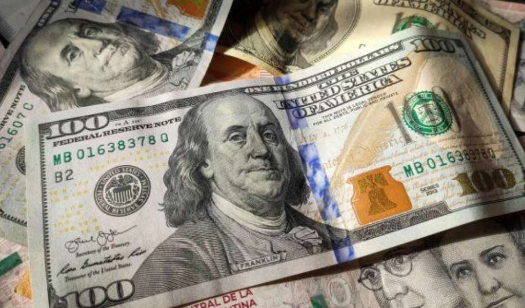 El dólar oficial sube $20 y toca el valor más alto que se tenga registro desde la salida del cepo