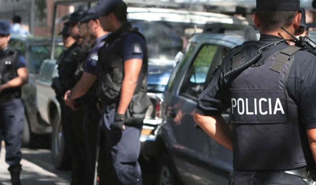 Tres policías salteños fueron suspendidos tras la desaparición de más de tres kilos de cocaína