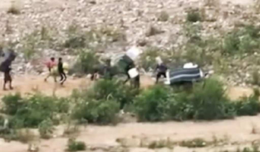 Gendarmería y Prefectura clausuraron finca Karina en Salvador Mazza y fueron atacados por bagayeros