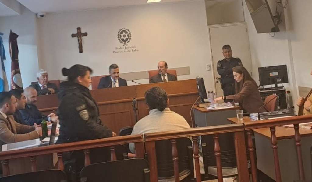 Comenzó el juicio contra una mujer que asesinó a golpes a su hijo de 11 años en barrio Solidaridad