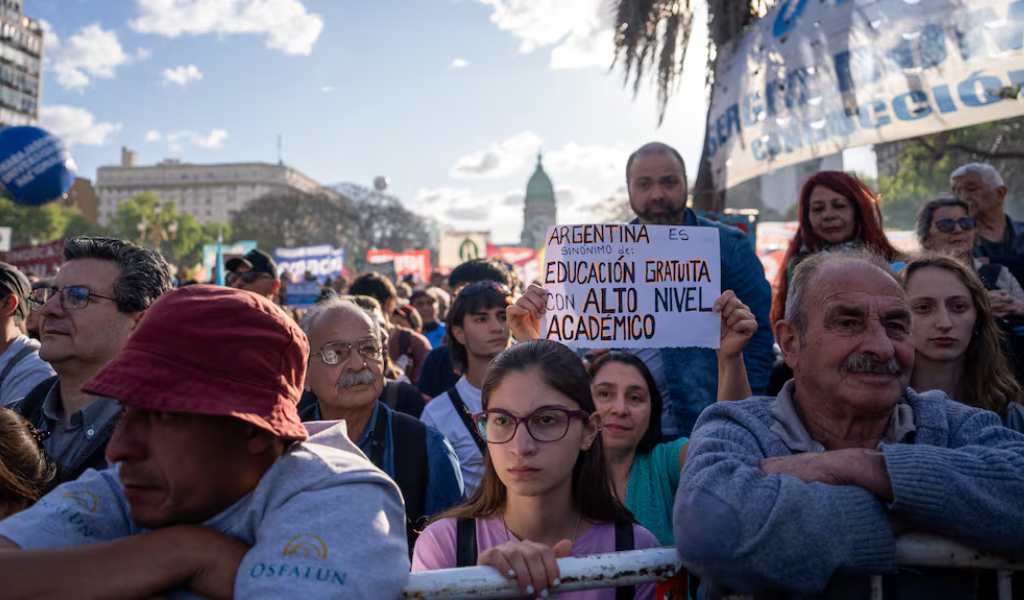 Rectores de Universidades Públicas rechazaron el Presupuesto 2026 y advirtieron que “consolida el ajuste universitario”
