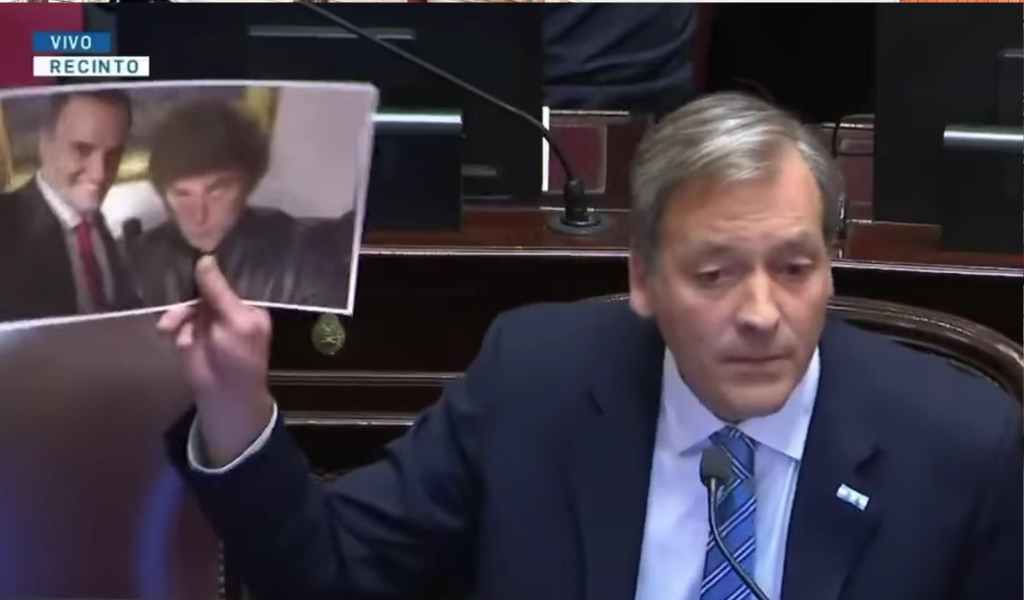Senador Soria sobre manuel Adorni: "Es el único argentino al que Milei sacó de la pobreza"