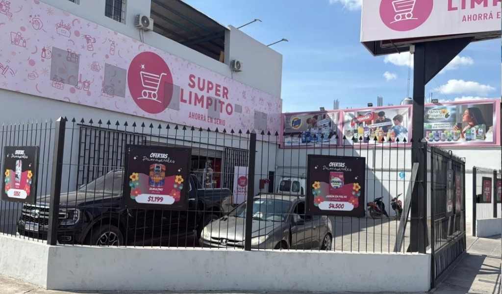 En un super de barrio Santa Lucía mecheras robaron mercadería valuada en $1,5 millones