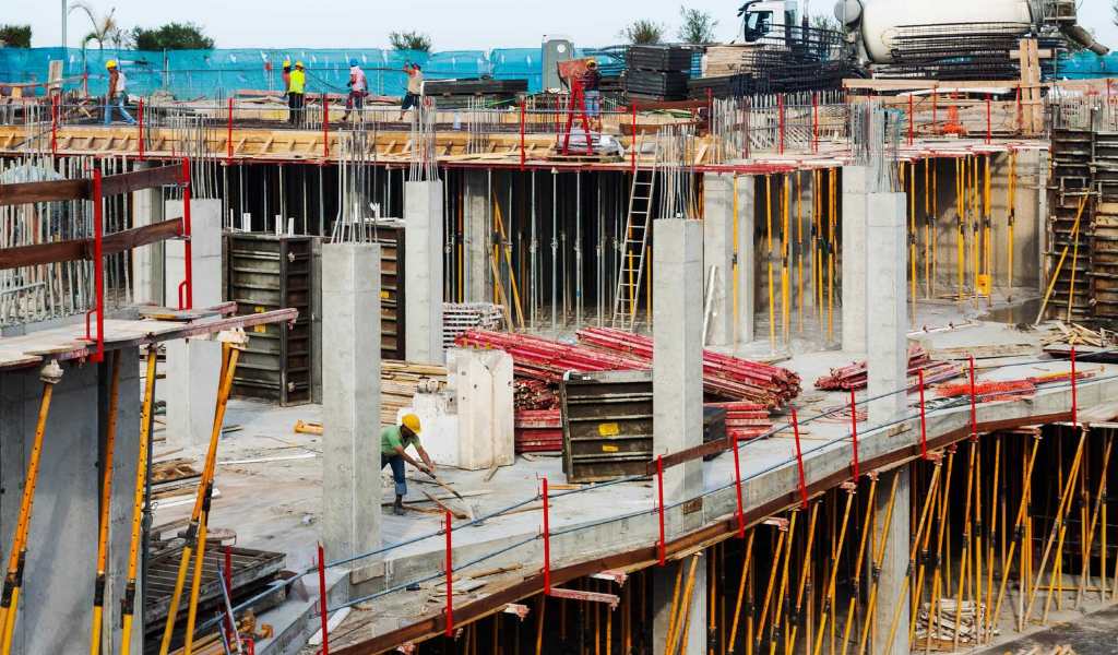 La construcción se hundió 4,1% mensual en noviembre, su peor registro en más de un año