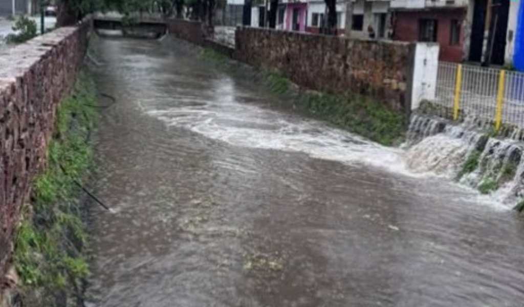La tormenta de este viernes llenó, al límite de su capacidad, el Canal de la Esteco