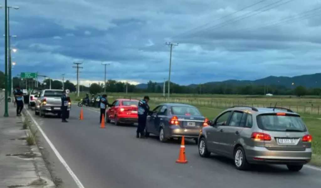 Por la fiesta de Navidad la Policía Vial de Salta sancionó a más de 700 infractores viales y cerca de 100 conductores alcoholizados