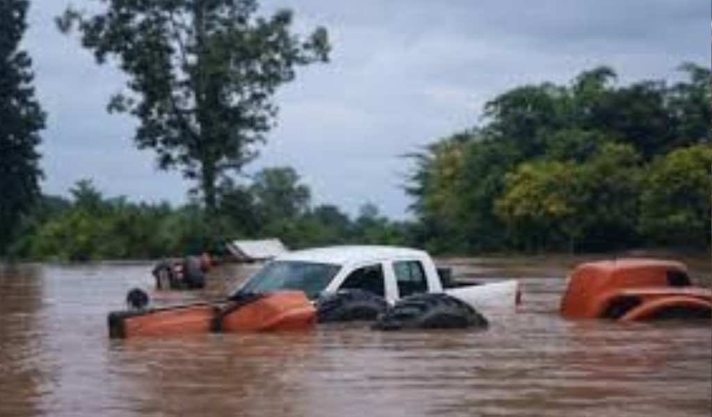 Emergencia en El Galpón y Metán: Las intensas lluvias volvieron a causar inundaciones y serios destrozos.