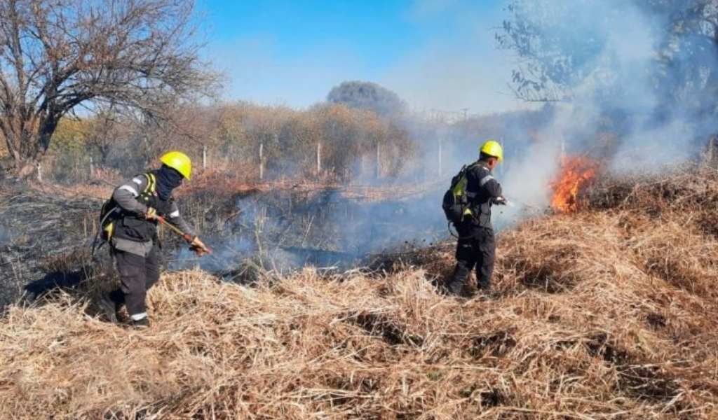 El peligro de la conducta humana: Salta se prepara para la temporada de incendios