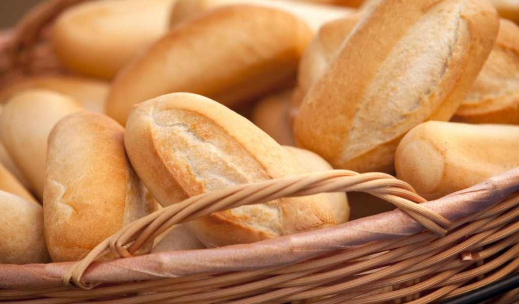 Crónica de una crisis: El comercio salteño que regala el pan de ayer y se queda sin nada en minutos.