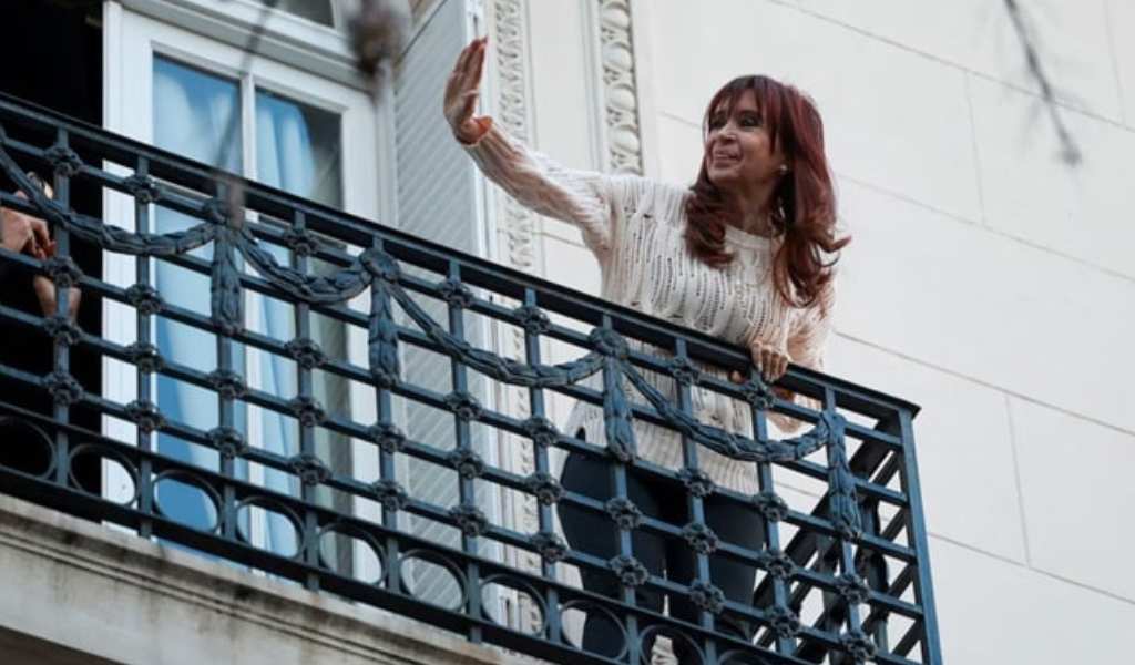 Causa Vialidad: los fiscales pidieron decomisar el departamento donde CFK cumple prisión domiciliaria