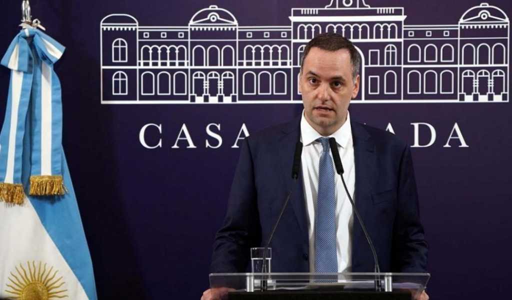 Las dos jubiladas que le habrían prestado el dinero Manuel Adorni, para comprar un departamento negaron conocerlo