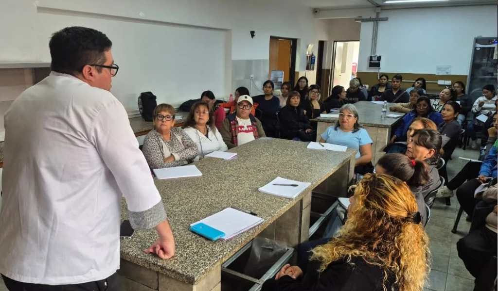 Con gran convocatoria y entusiasmo inició el curso de Pastelería en la Escuela de Emprendedores