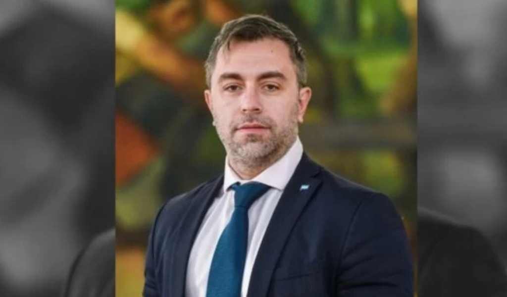 El "número 2" de Luis Caputo recibió un millonario crédito del Banco Nación para comprar una casa en un country ¿Vos sacaste el tuyo?