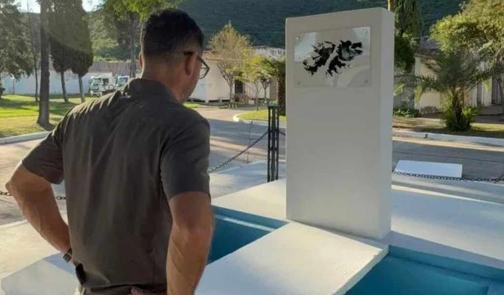 Una mañana llena de emociones: Trasladan los restos de 3 héroes salteños de Malvinas para ser cremados. Descansarán en un monolito en el cementerio