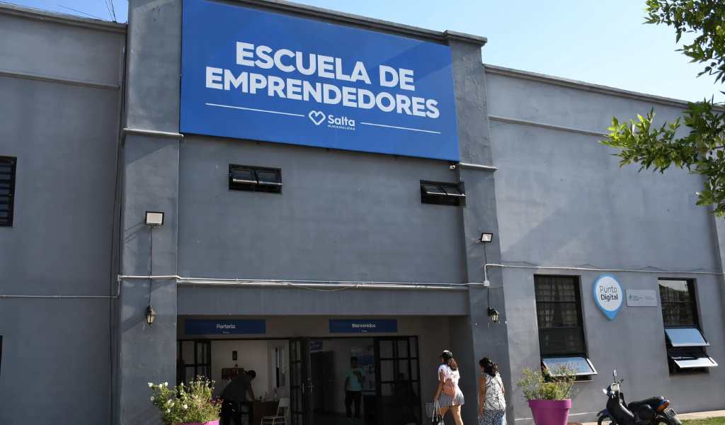 Emiliano Durand destacó la capacitación de miles de salteños como eje de gestión: “La mejor forma de ayudar es enseñar”