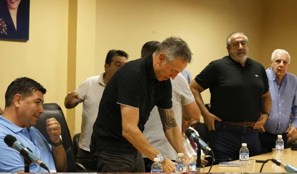 La CGT convocó a un paro general contra el recorte a las licencias y el peronismo vota unificado en contra