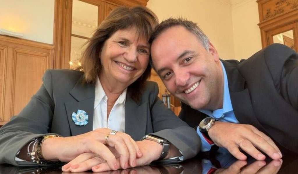 Mientras se desploma la imagen de Manuel Adorni, Patricia Bullrich asoma como candidata en CABA