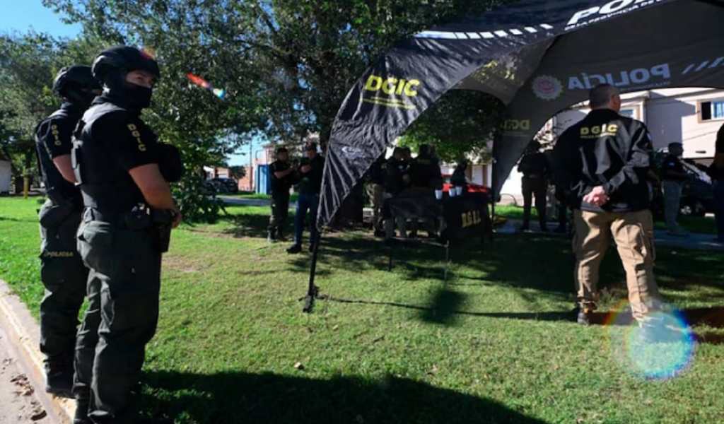 En Córdoba cobrarán los operativos de seguridad a los padres de alumnos que hagan amenazas en escuelas