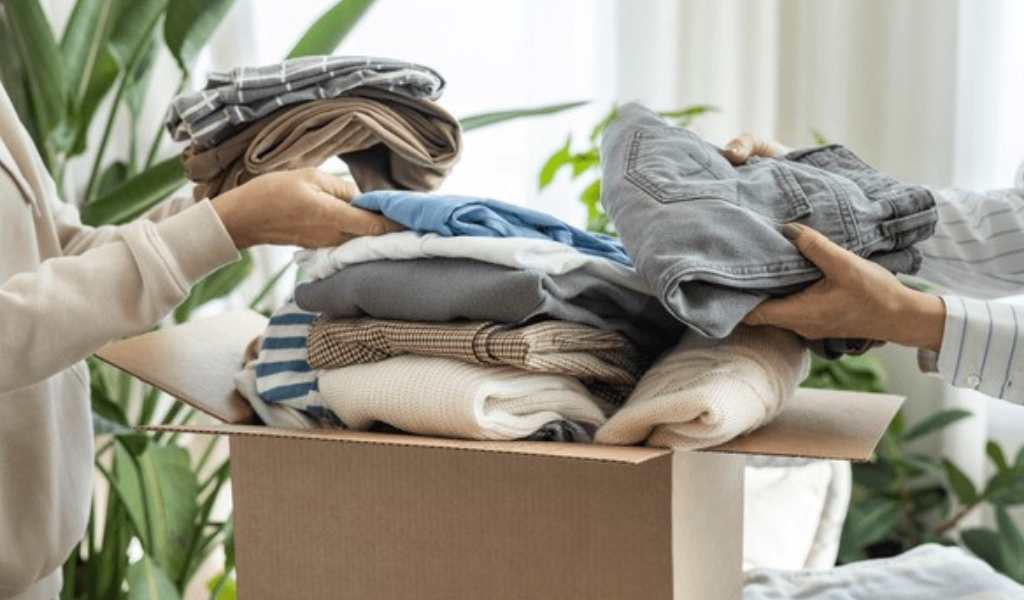 Una asociación salteña lanzó una campaña para recolectar ropa de abrigo y entregarlas a personas en situación de calle