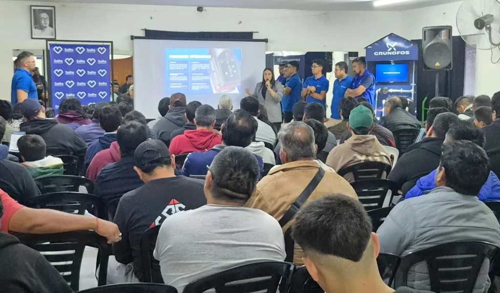 Nuevas herramientas: Más de 150 vecinos de barrio Limache se capacitaron en instalación de bombas de agua