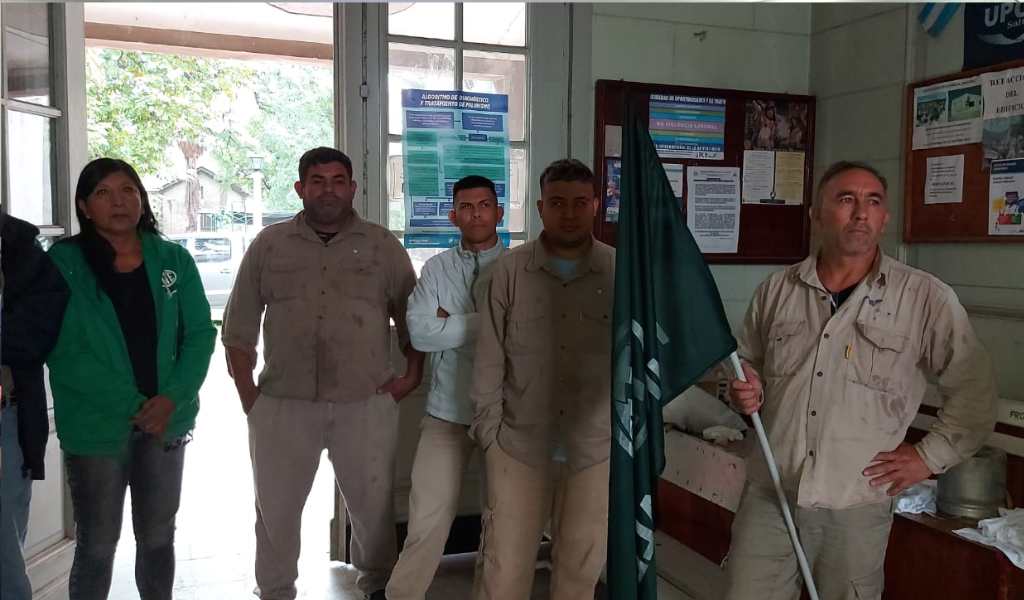 Nación despidió a 34 técnicos en control de vectores del Ministerio de Salud en pleno brote de chikungunya. 4 son de Salta