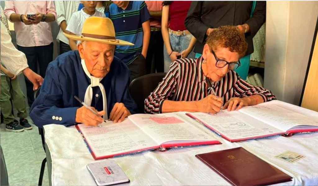 El Quebrachal: Él tiene 81 años, ella 78 y dieron el “si, quiero” luego de 60 años de convivencia